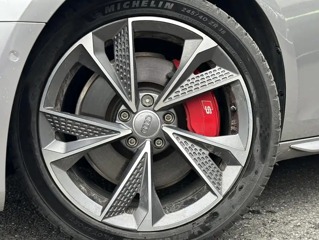 Audi A4L — миниатюра 17