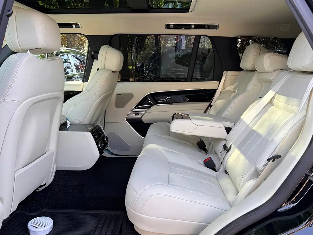 Land Rover Range Rover — миниатюра 11