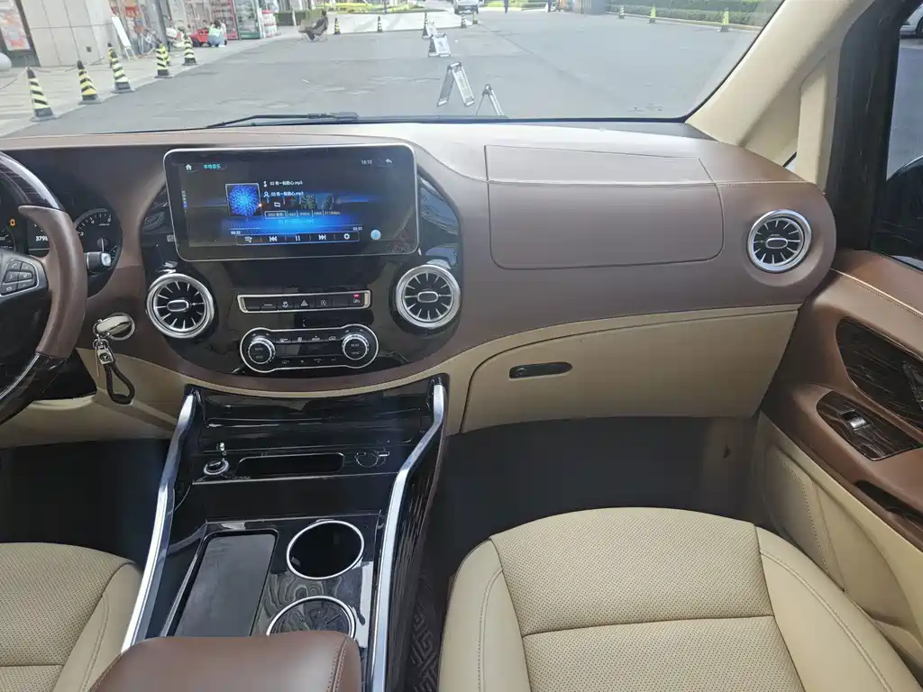 Mercedes-Benz Vito — миниатюра 21