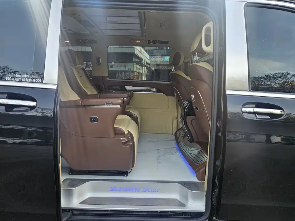 Mercedes-Benz Vito — миниатюра 17