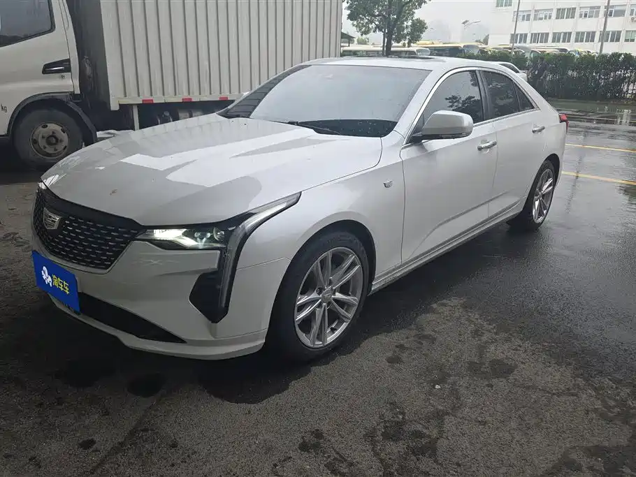 Cadillac CT4 2023