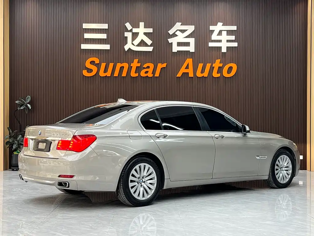 BMW 7 Series 7 2010 750Li
