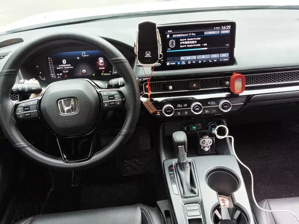 Honda Civic — миниатюра 10