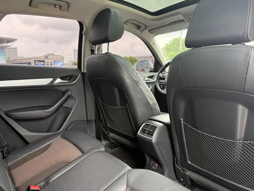 Audi Q3 — миниатюра 10