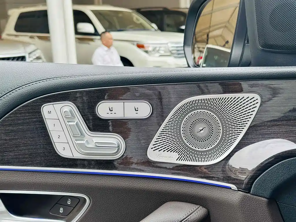 Mercedes-Benz GLS — миниатюра 12