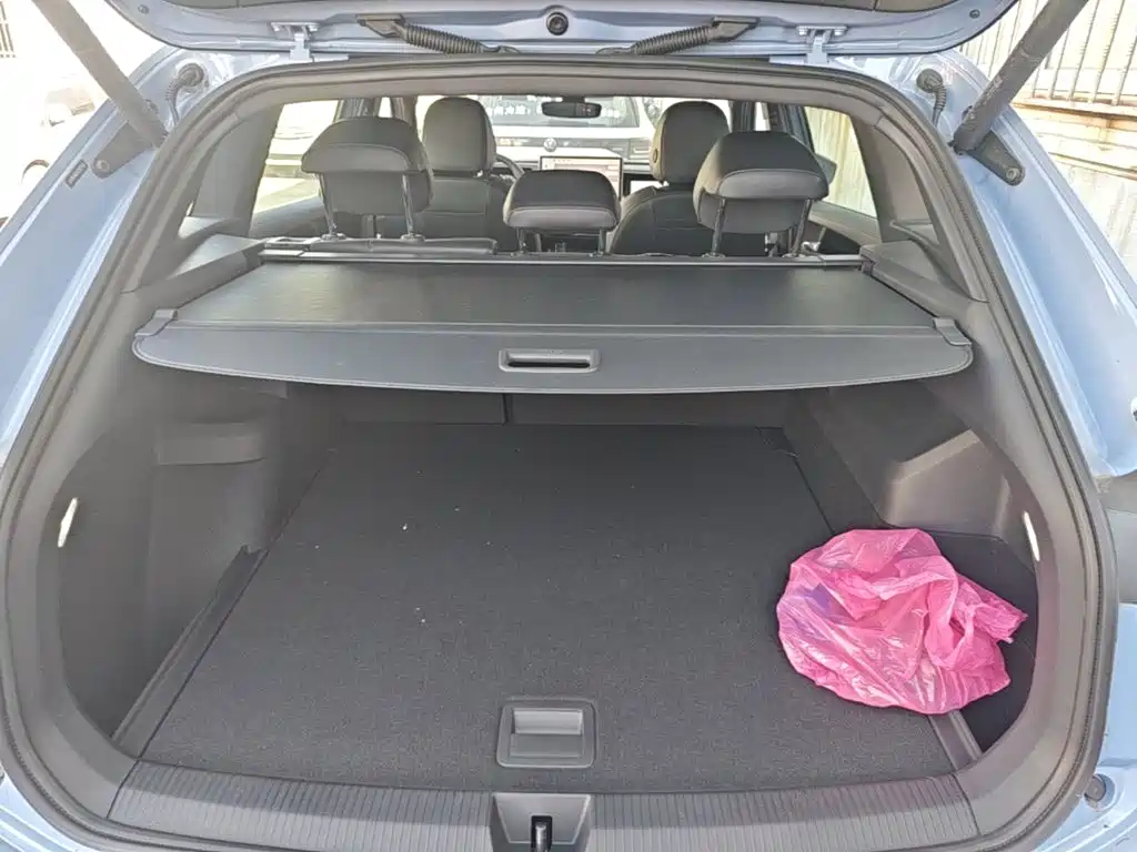 Volkswagen Tiguan L — миниатюра 19