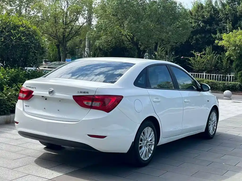 Buick Excelle — миниатюра 7