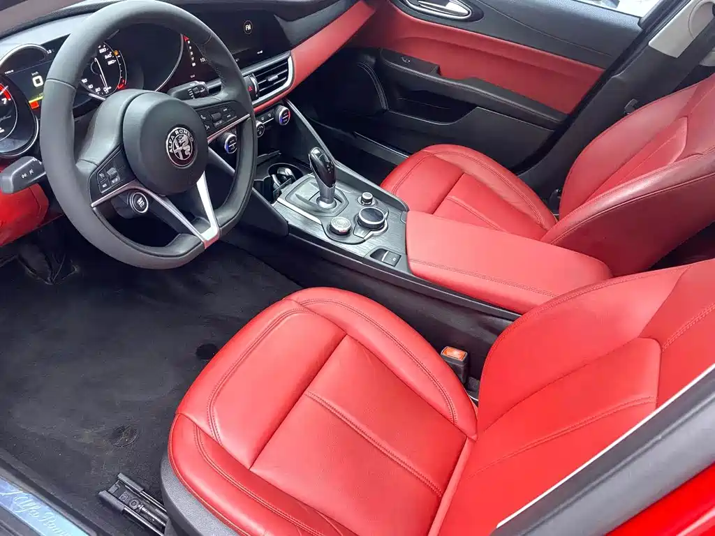 Alfa Romeo Giulia — миниатюра 5