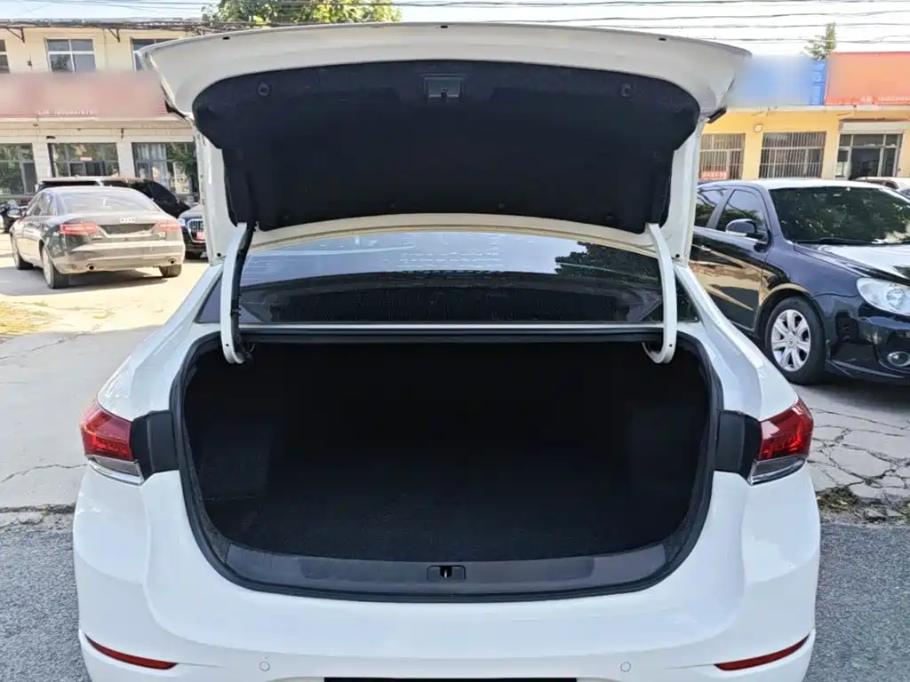 Buick Excelle — миниатюра 19