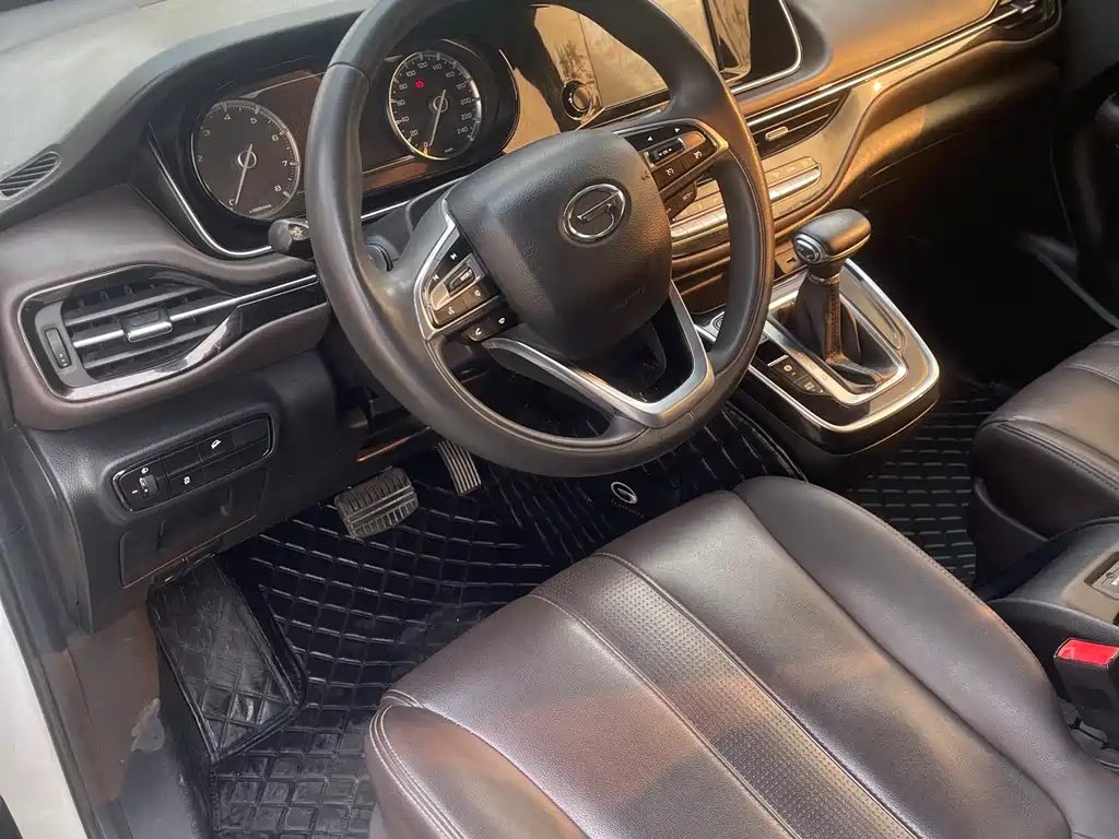 GAC M6 2019 270T DCT Luxury （ мест） VI