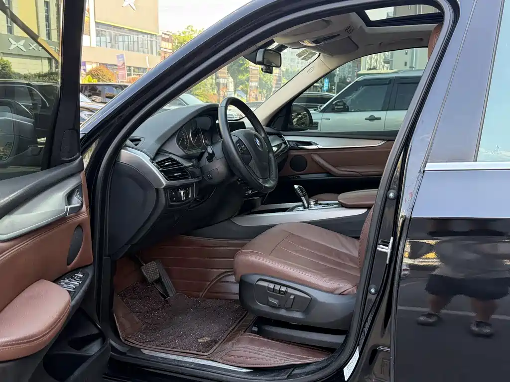 BMW X5 (Import) — миниатюра 8