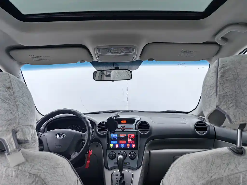 Kia Carens — миниатюра 6