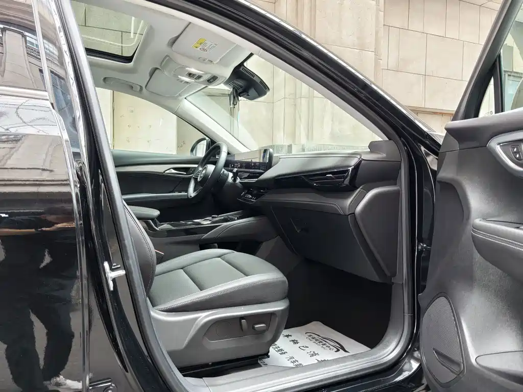 Buick Envision S — миниатюра 6
