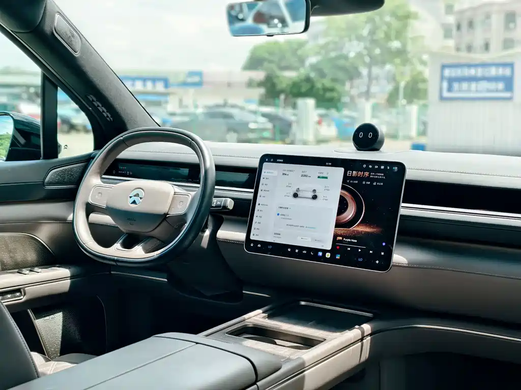 NIO ES8 — миниатюра 10