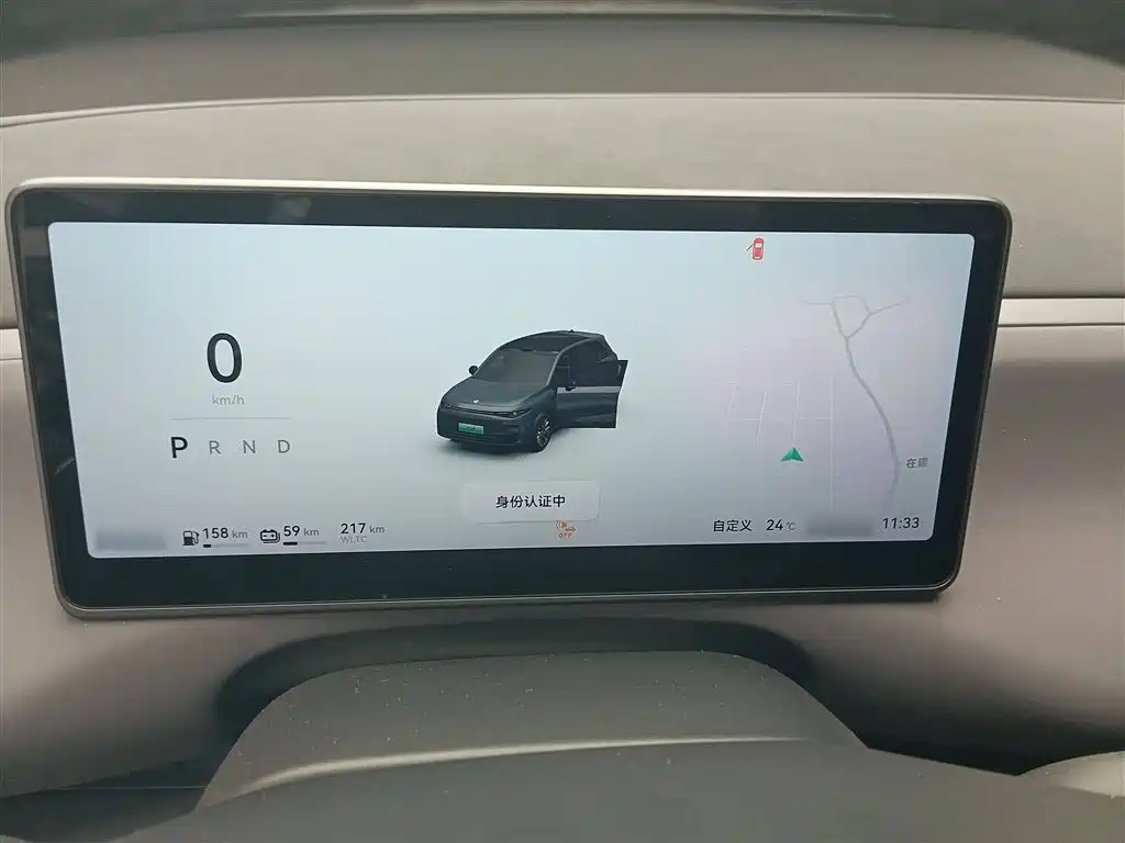 ZERO-RUNNING CAR ZERO RUN C10