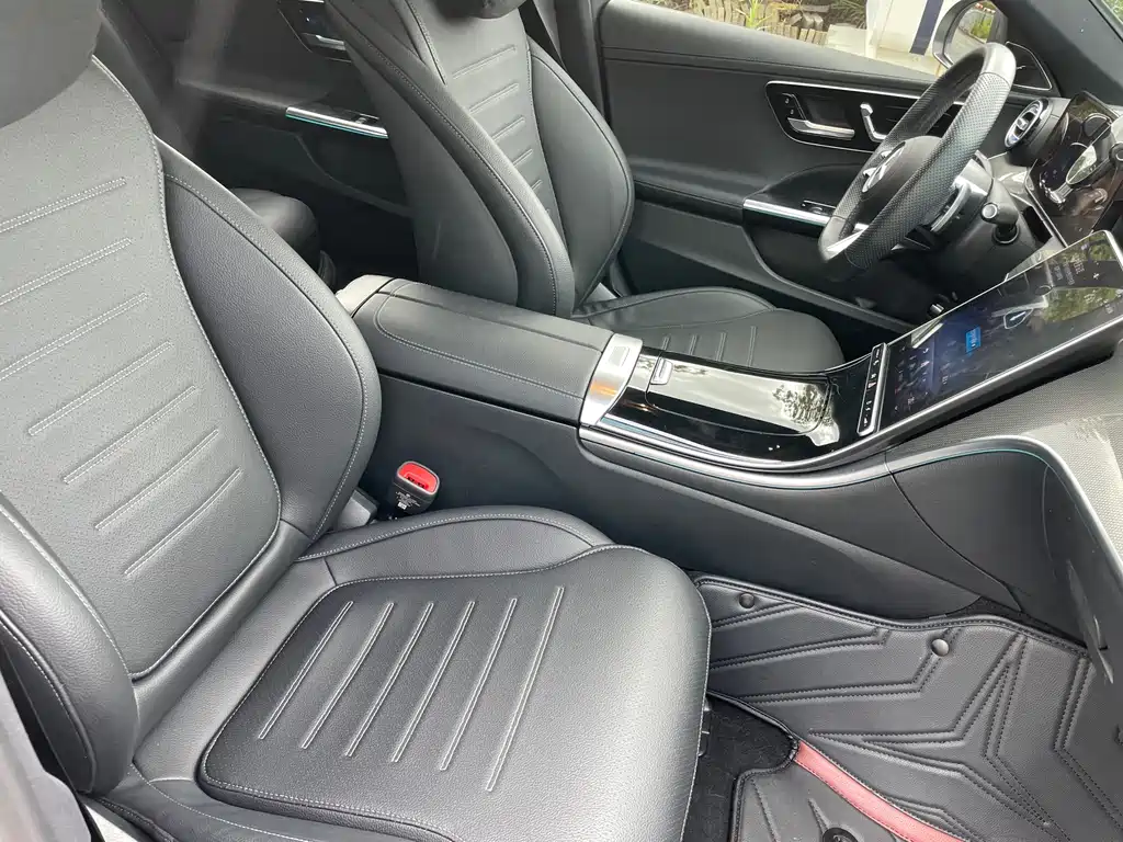 Mercedes-Benz C-Class — миниатюра 18