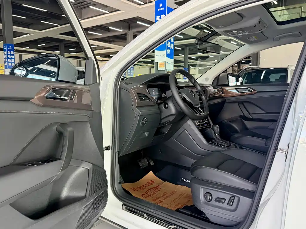 Volkswagen Tharu — миниатюра 4