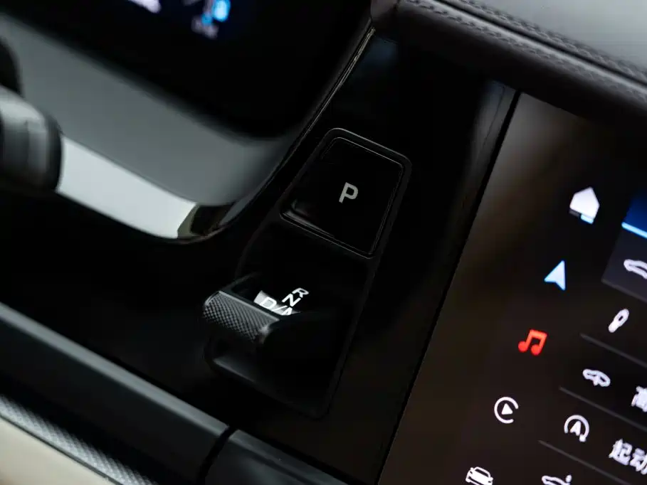 Porsche Panamera — миниатюра 21