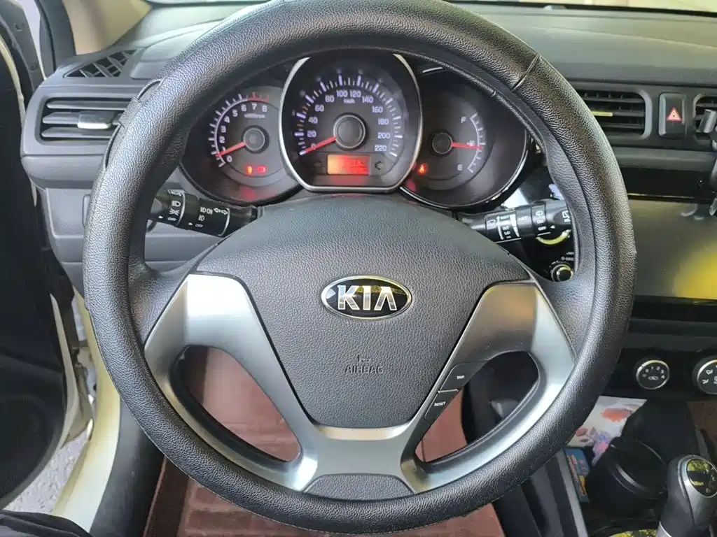 Kia K2 — миниатюра 11