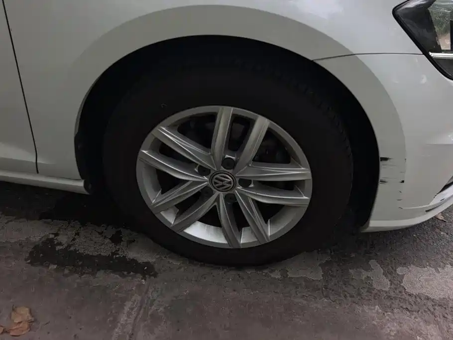 Volkswagen Golf — миниатюра 6