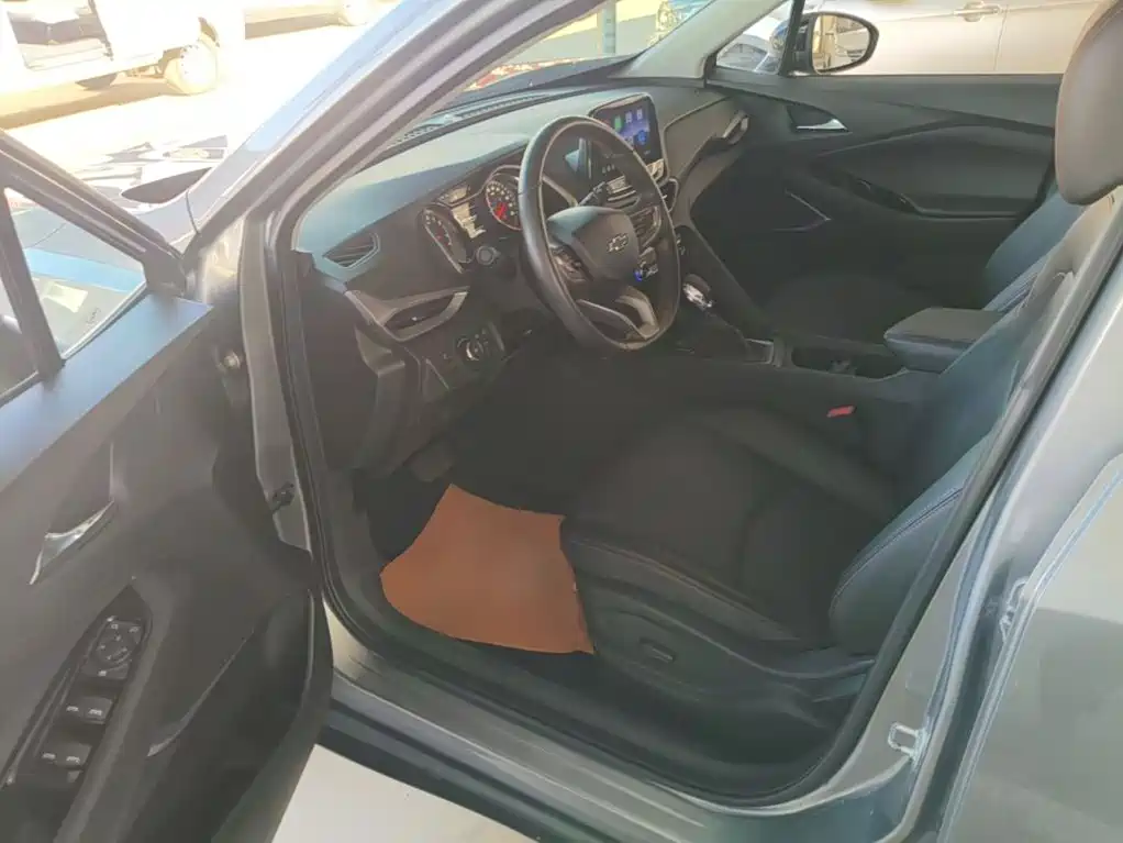 Chevrolet Volando — миниатюра 14