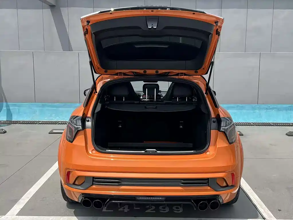 Lynk & Co 02 Hatchback — миниатюра 10