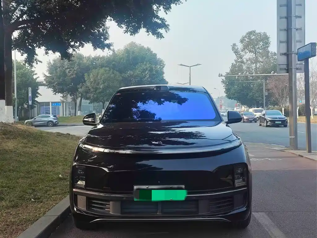 Li Auto L8 2023 Pro