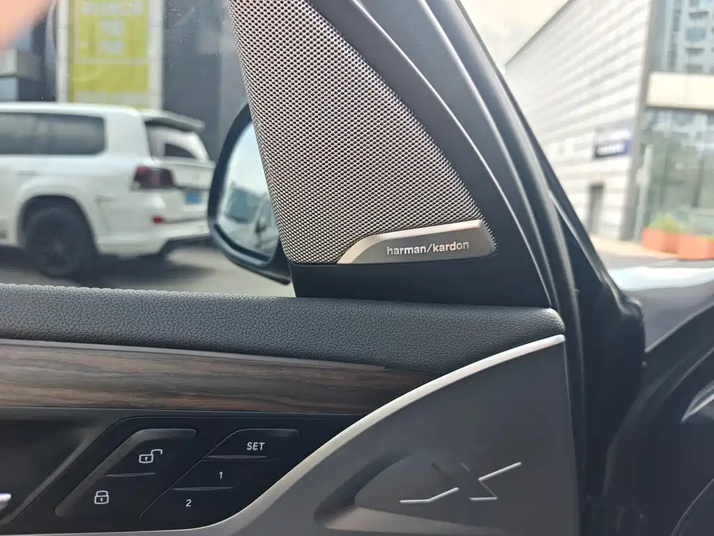 BMW X3 — миниатюра 7