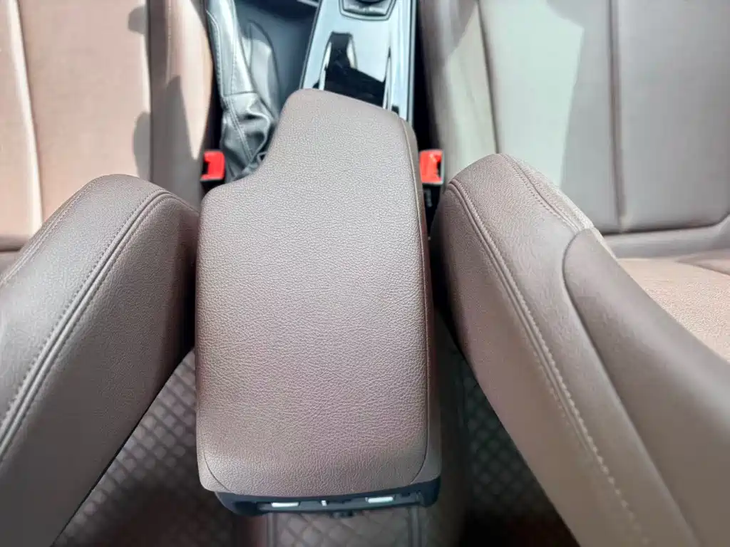 BMW 3 Series — миниатюра 21