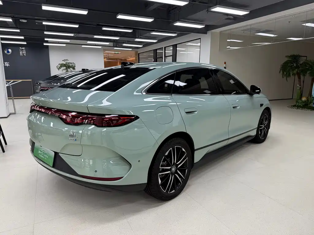 BYD Qin L — миниатюра 4