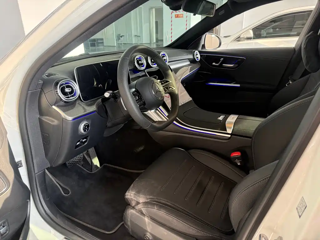 Mercedes-Benz C-Class — миниатюра 10
