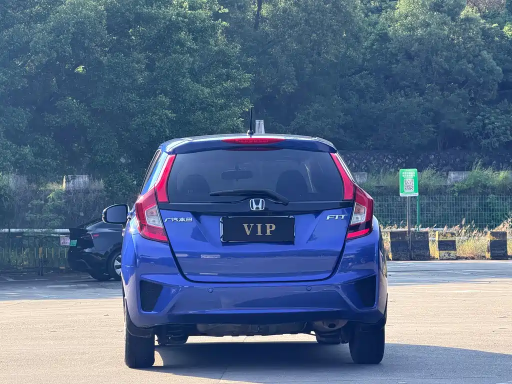 Honda Fit — миниатюра 6