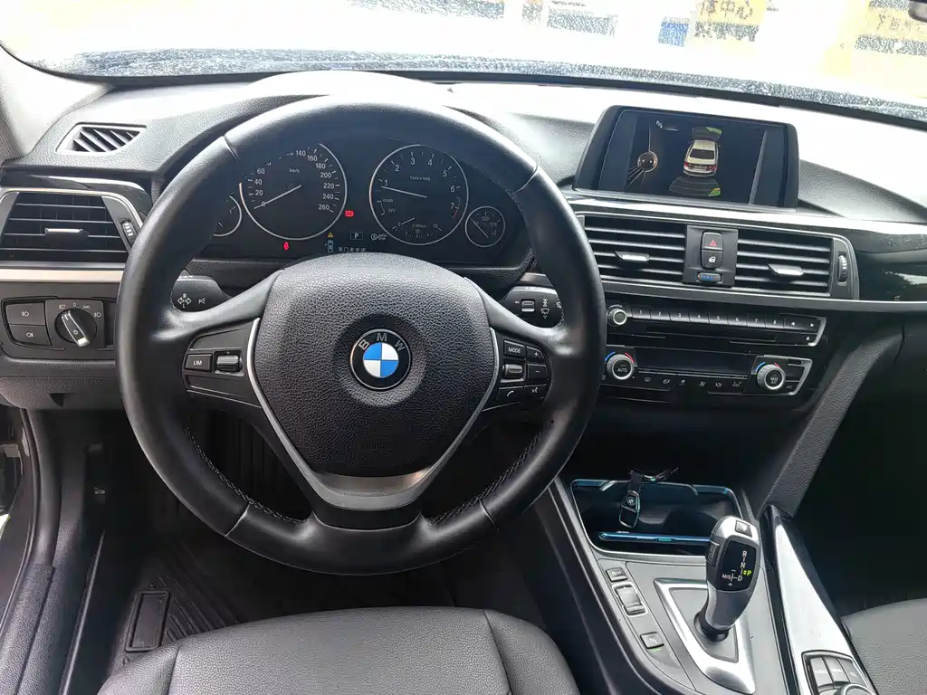 BMW 3 Series — миниатюра 9