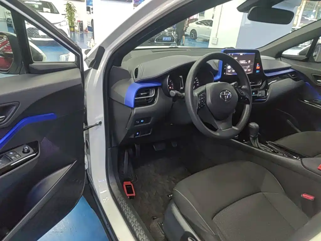 Toyota IZOA — миниатюра 16