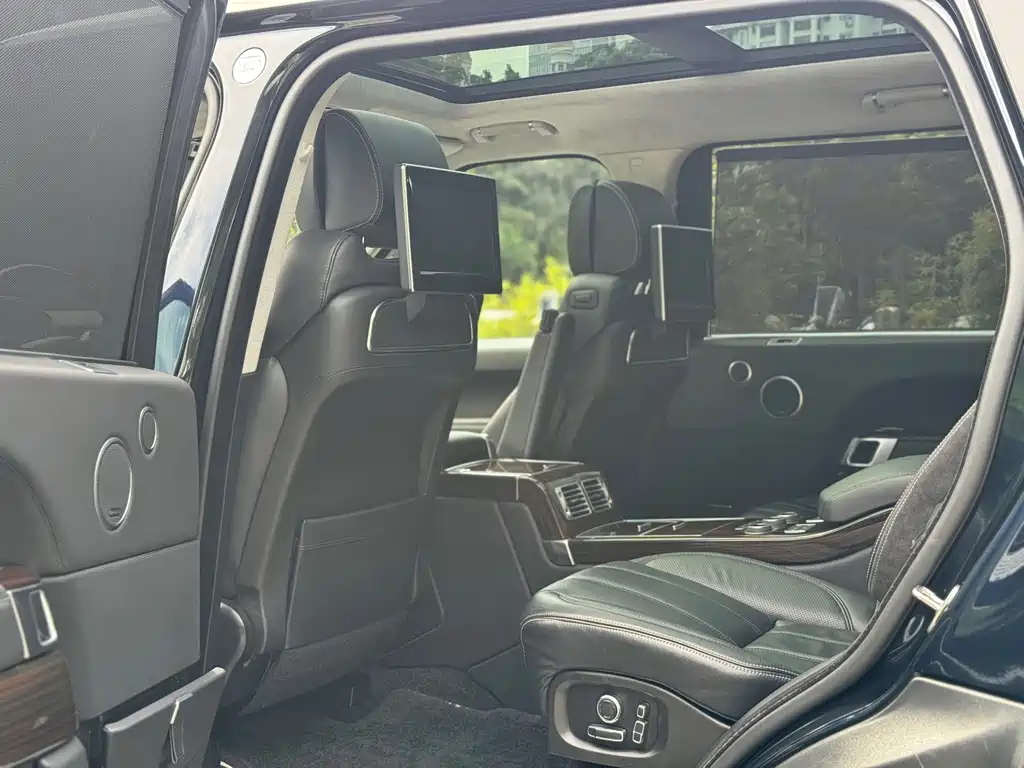 Land Rover Range Rover — миниатюра 14