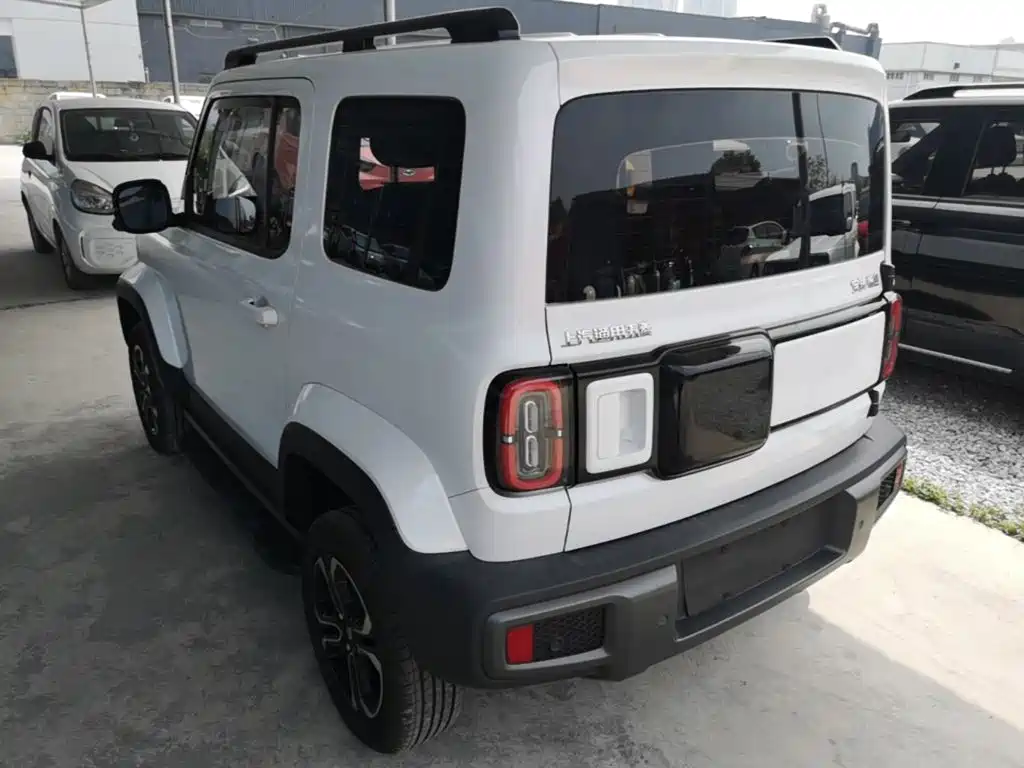 Baojun Yueye — миниатюра 5