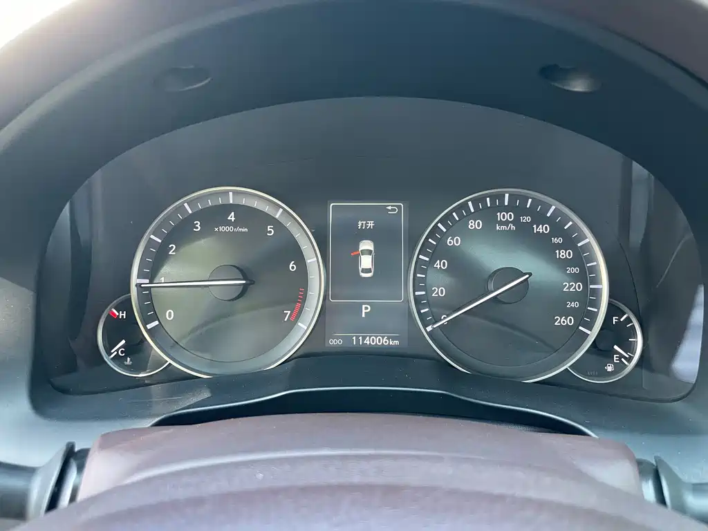 Lexus ES — миниатюра 16