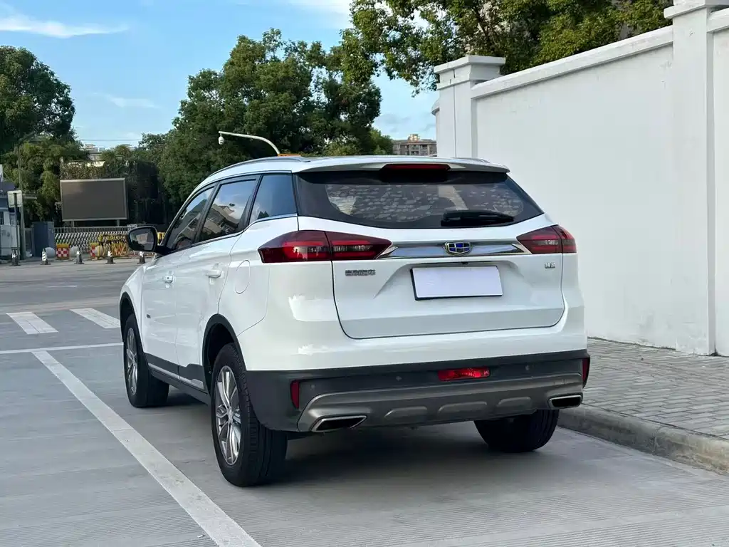 Geely Boyue — миниатюра 8