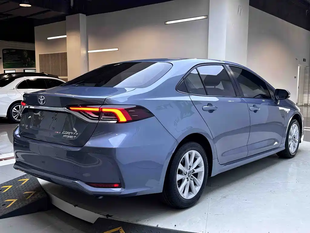 Toyota Corolla — миниатюра 7