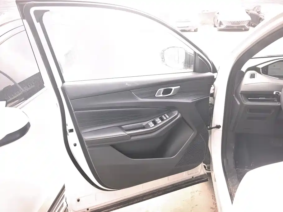 Changan CS55PLUS PHEV — миниатюра 7