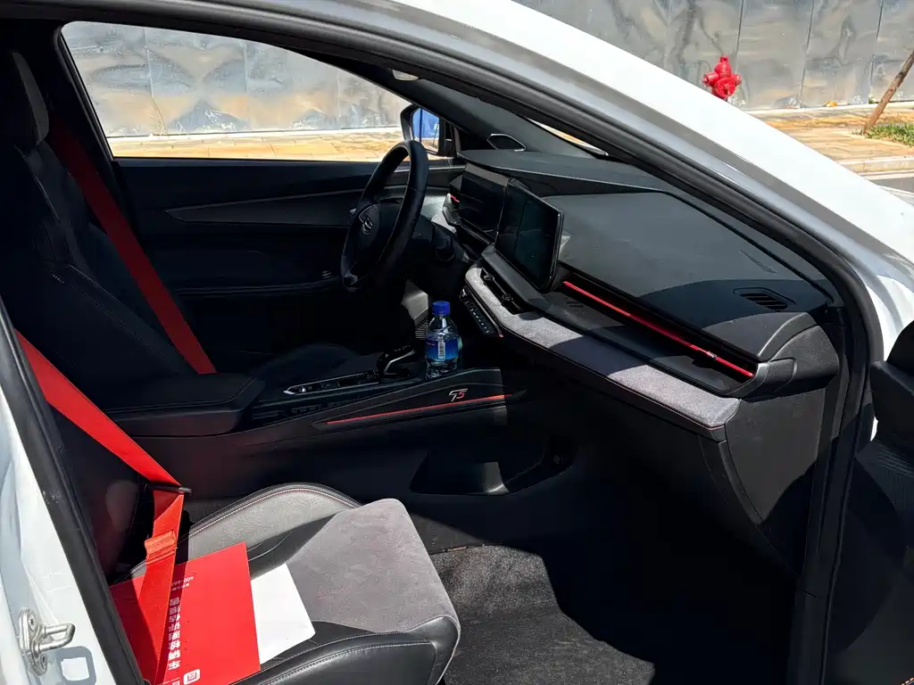 Geely Binrui — миниатюра 6
