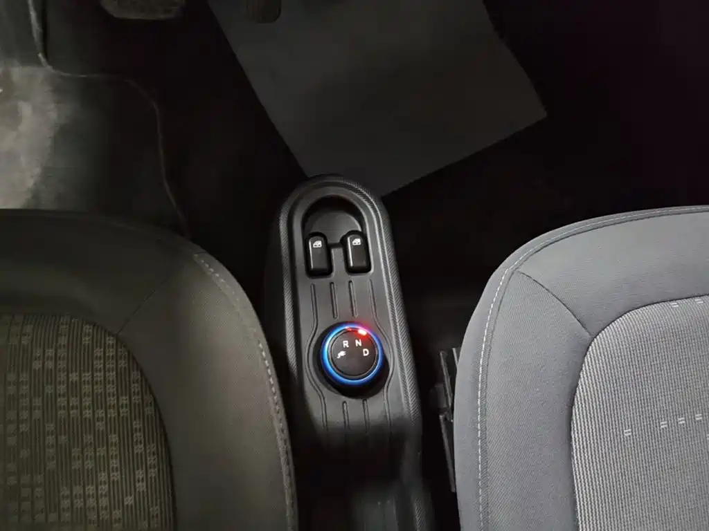 Wuling MINIEV — миниатюра 14