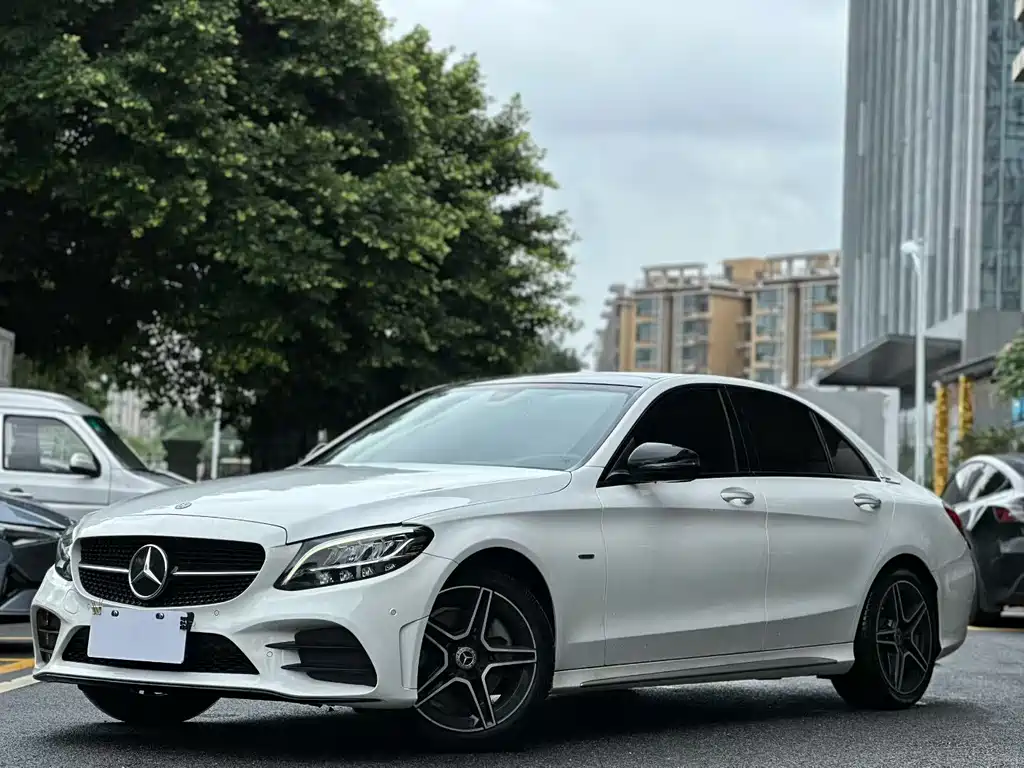Mercedes-Benz C-Class 2021
