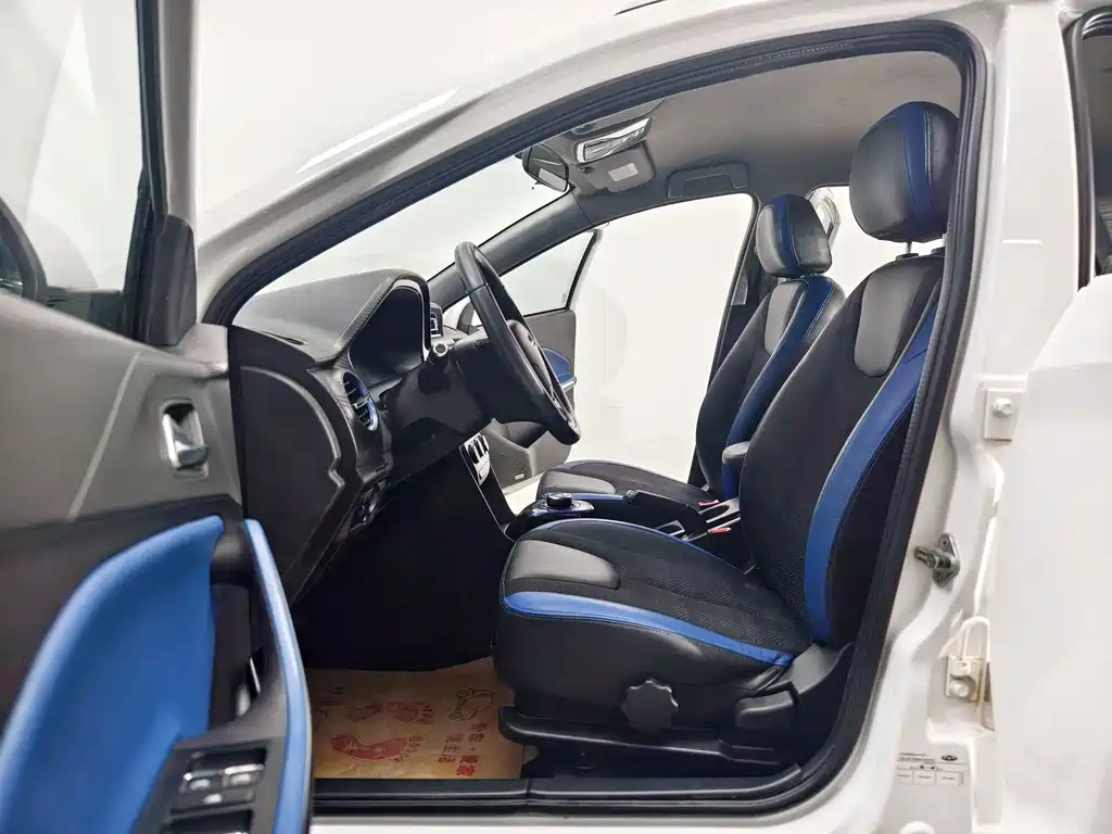 Chery New Energy Tiggo 3xe — миниатюра 10