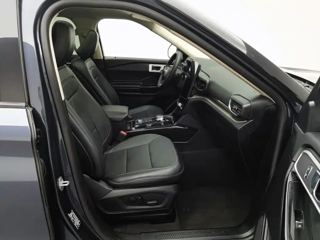 Ford Explorer — миниатюра 23
