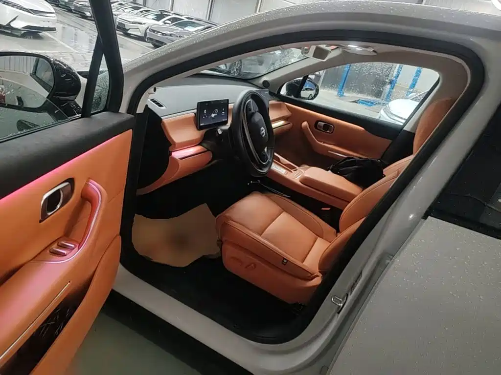 Leapmotor Leapmotor C10 — миниатюра 15