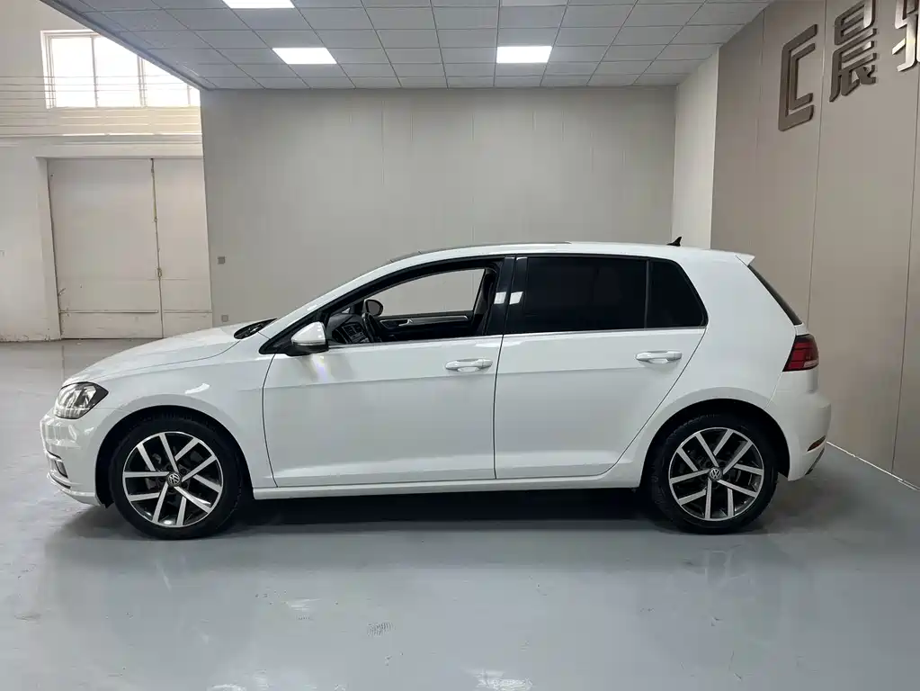 Volkswagen Golf — миниатюра 8