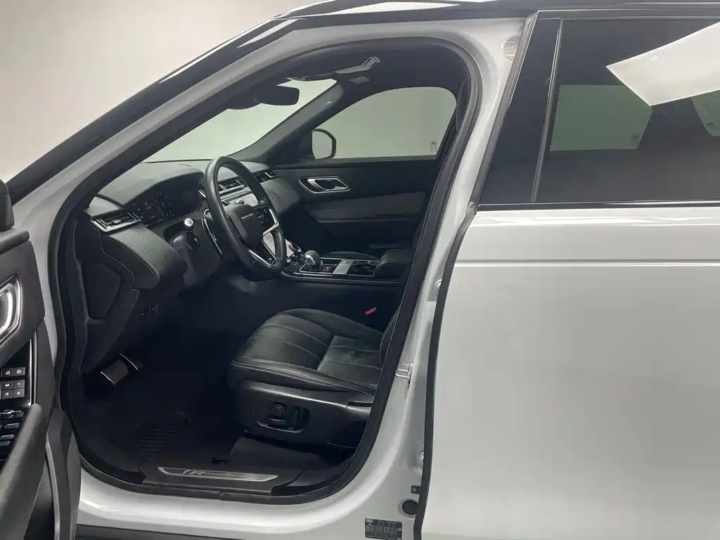 Land Rover Velar — миниатюра 12