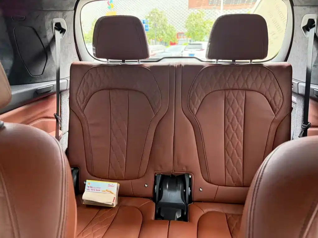 BMW X7 — миниатюра 14