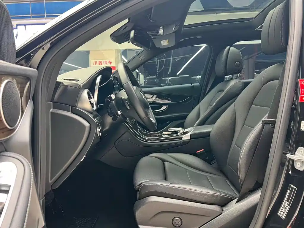Mercedes-Benz GLC 2019 GLC 260 L 4MATIC Luxury